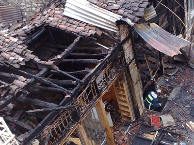 Πυρκαγιά σε καταστήματα στην Τρίπολη